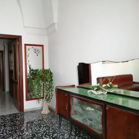 La Paesana Apartment *